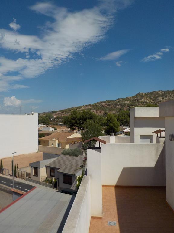 Attic At 91 Apartment Pinoso Exterior foto